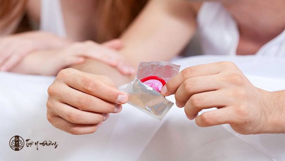 Sử dụng bao cao su là biện pháp an toàn để phòng tránh lây lan các bệnh qua đường tình dục