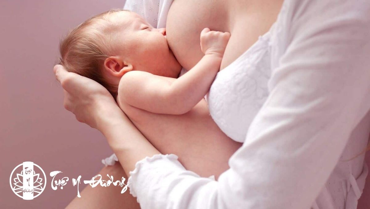 Bú mẹ là phương pháp tốt nhất để phòng và điều trị tắc tia sữa