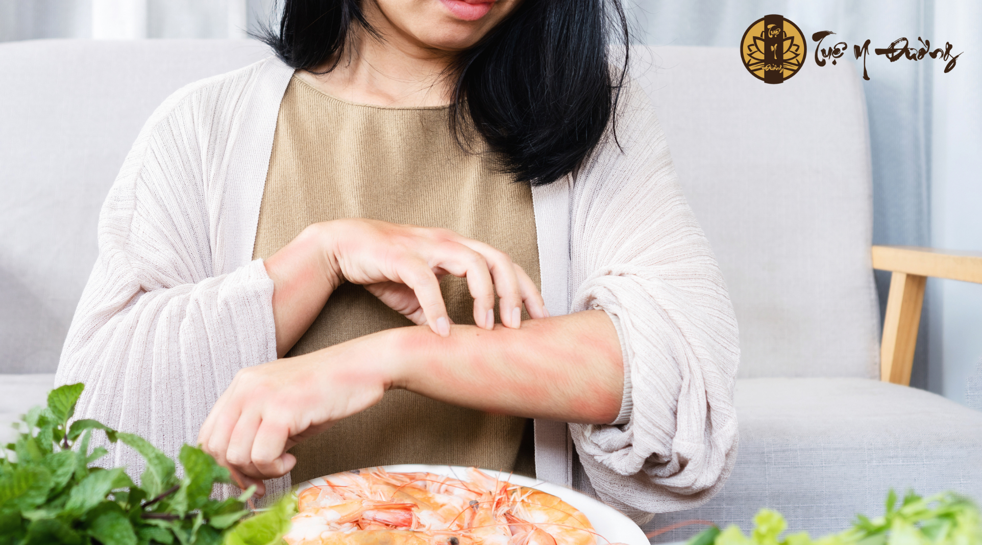 Tình trạng mề đay dị ứng Do ăn phải thực phẩm không phù hợp, thức ăn gây dị ứng