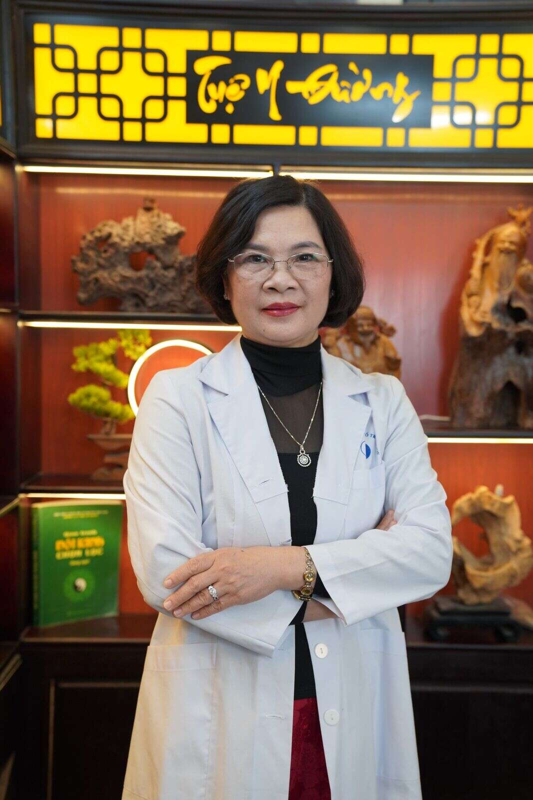 Thầy Thuốc Ưu Tú - Bác Sĩ Cao Cấp - Bác Sĩ Chuyên Khoa II Trương Thị Xuân Hòa - Nguyên Phó Giám Đốc Viện Y Học Cổ Truyền Trung Ương