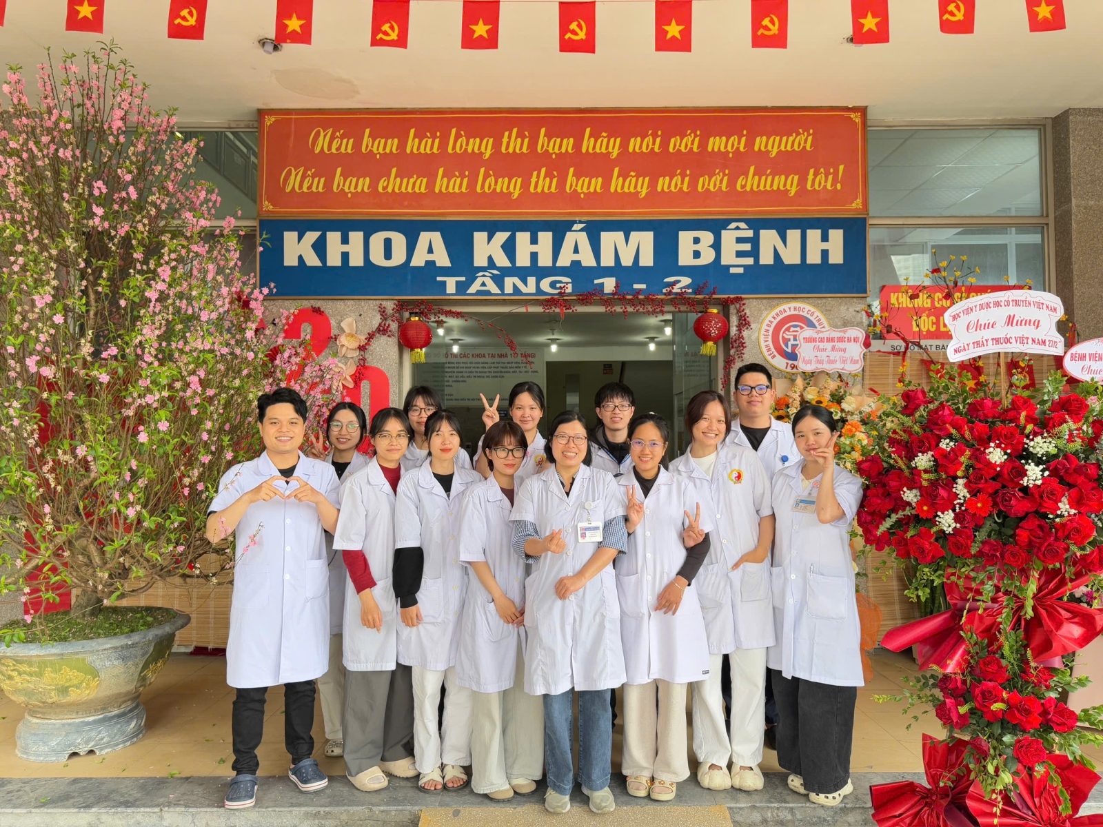 bác sĩ Nguyên VŨ Từ một người trẻ còn nhiều băn khoăn khi lựa chọn nghề nghiệp, Nguyên Vũ dần tìm thấy sự phù hợp của mình trong Y học cổ truyền.